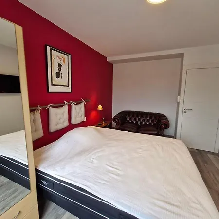 Apartment Grand Balcon Face 2 Renove *